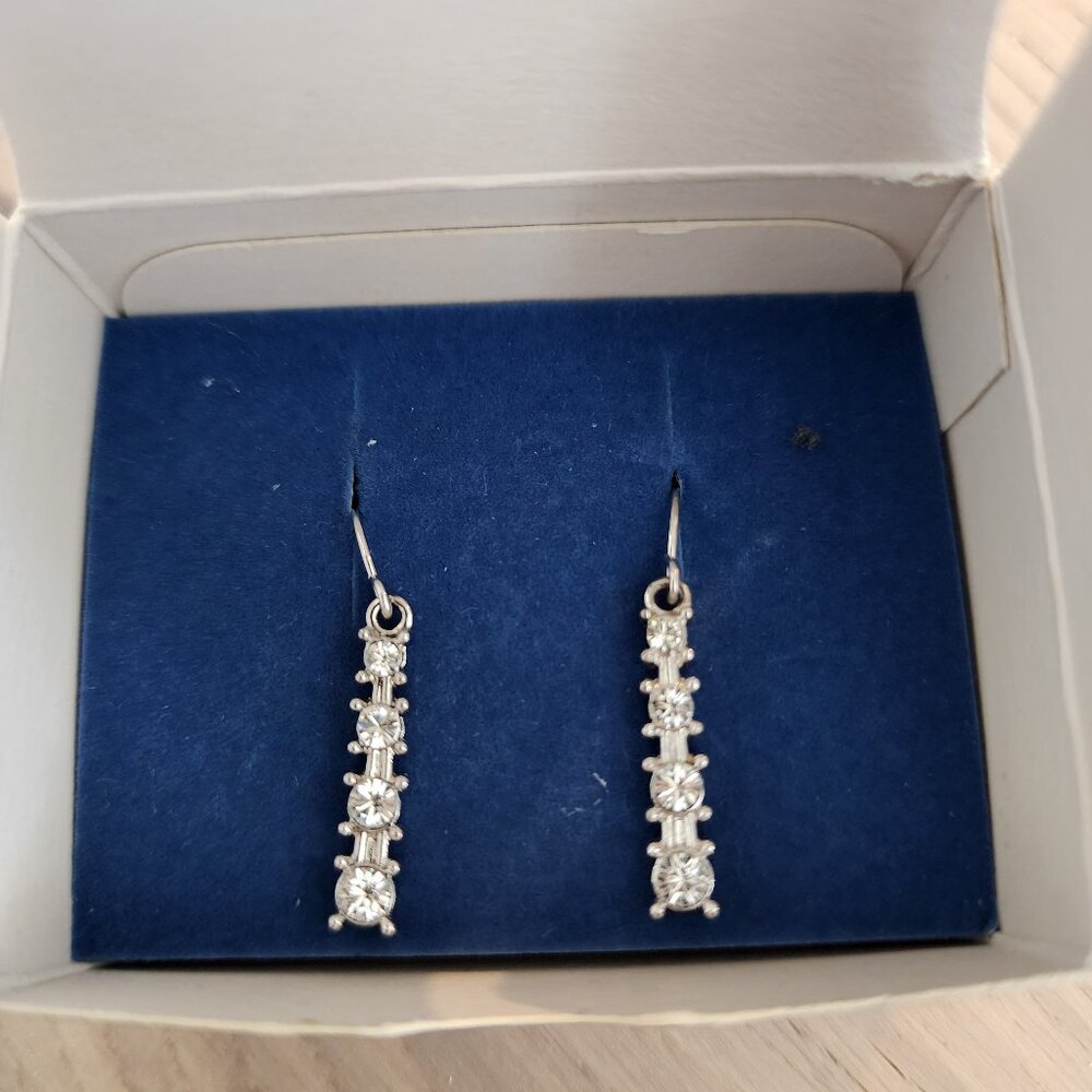 Never worn Avon earrings